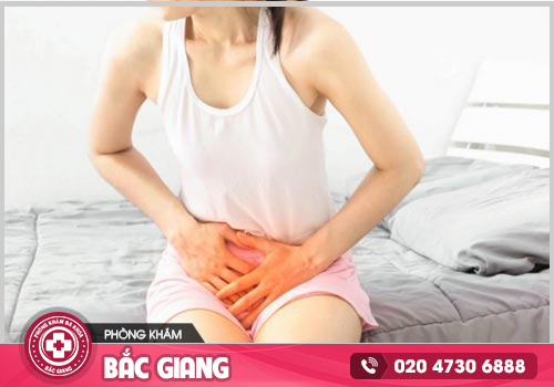 sưng âm hộ